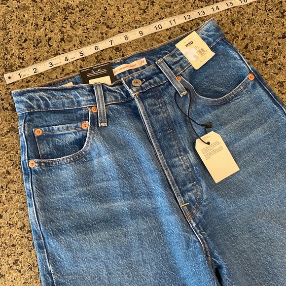 Levi’s Ribcage Straight Ankle - Picture 5 of 13